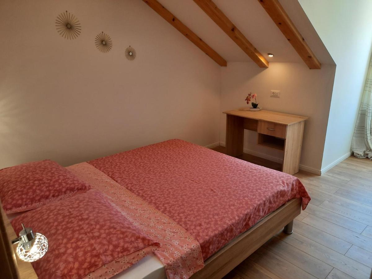 Apartmani Marta Marina Zewnętrze zdjęcie