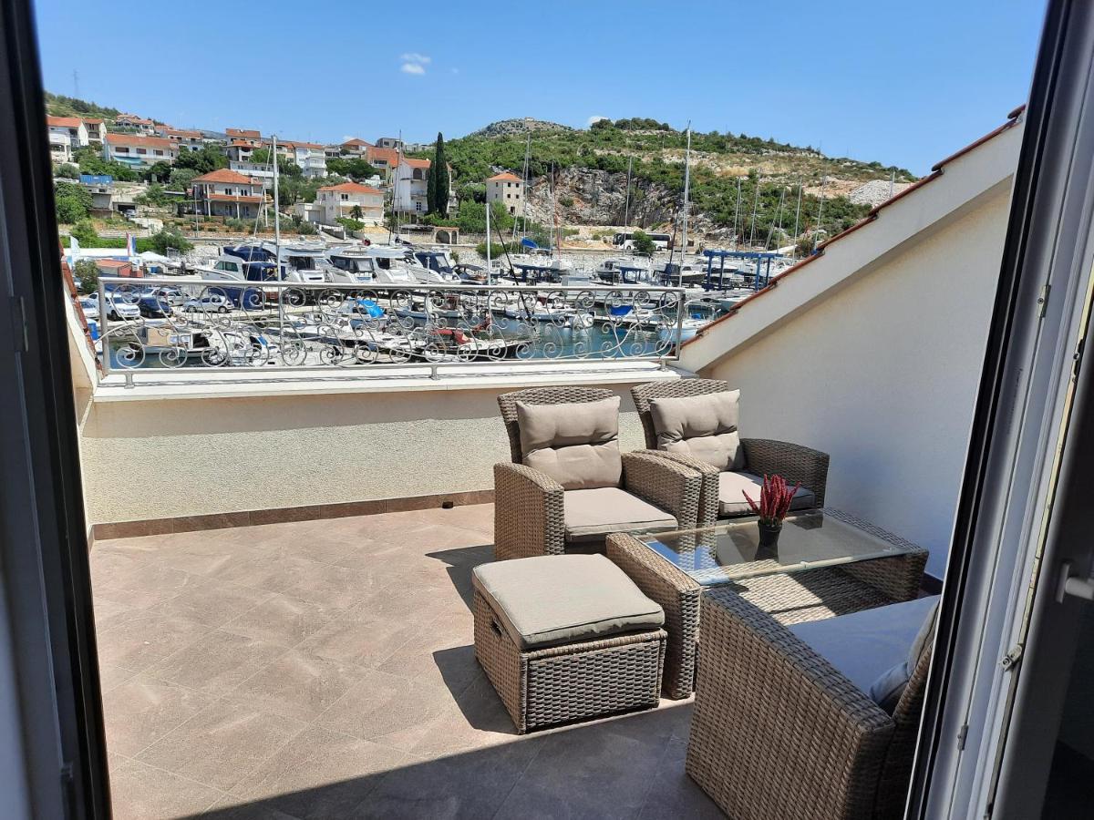 Apartmani Marta Marina Zewnętrze zdjęcie