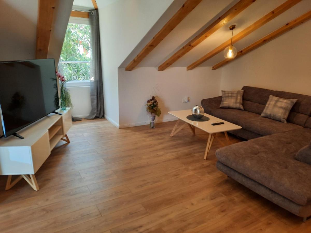 Apartmani Marta Marina Zewnętrze zdjęcie