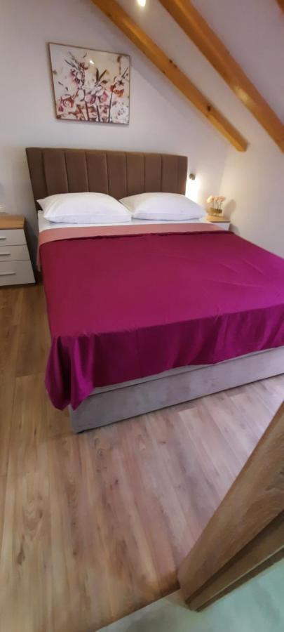 Apartmani Marta Marina Zewnętrze zdjęcie